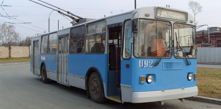 На вул. Рябоконя «потерпають» тролейбуси