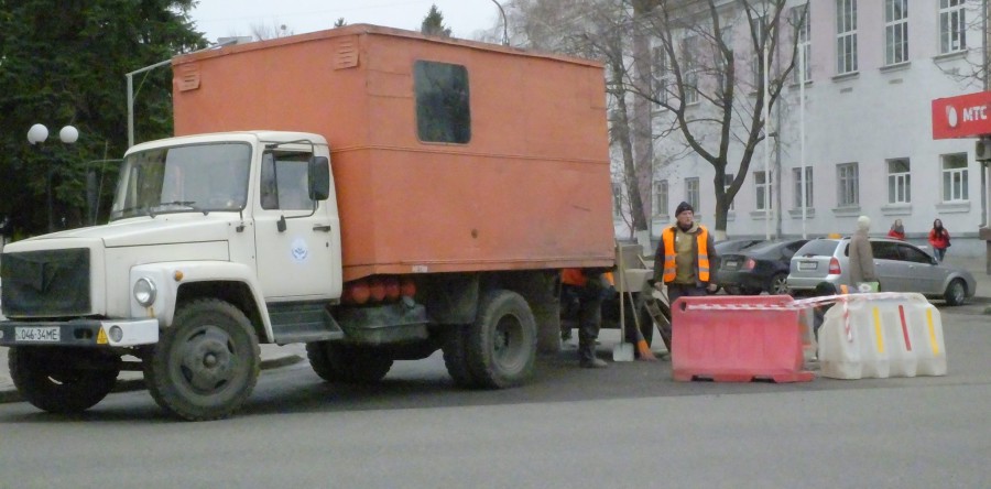 Черкаські комунальники облаштовують місто
