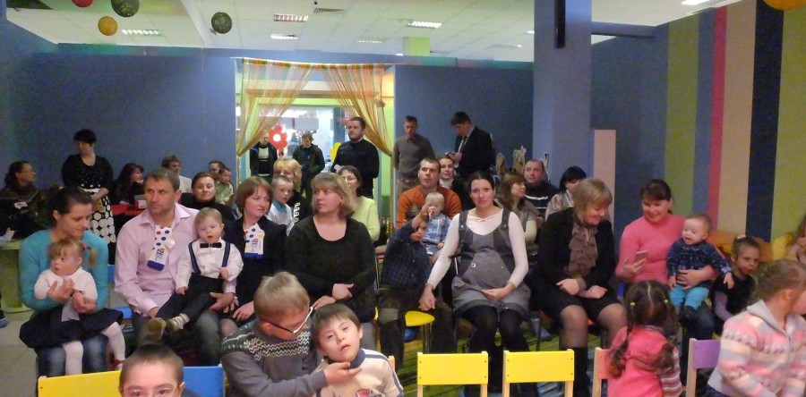 У Черкасах згадали про сонячних дітей