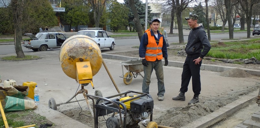 На Площі Слави стане світліше