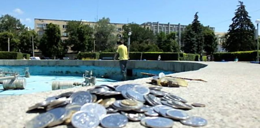Один з черкаських фонтанів приводять до ладу