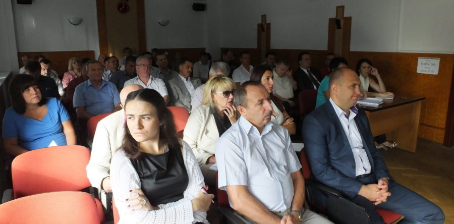Для депутатів облаштували нову сесійну залу