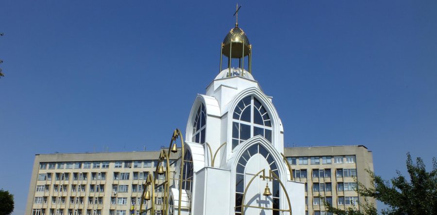 У Черкасах руйнується церква Кирила та Мефодія