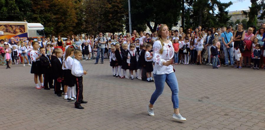 Черкаських першачків привітали з Днем знань