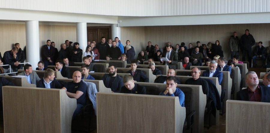 Депутати міськради не роздаватимуть комунальне майно навмання