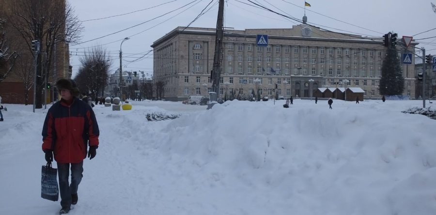 Черкащани про якість прибирання доріг та тротуарів від снігу