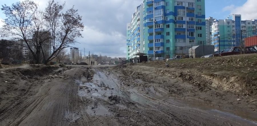 Поблизу новобудов на Митниці суцільне бездоріжжя