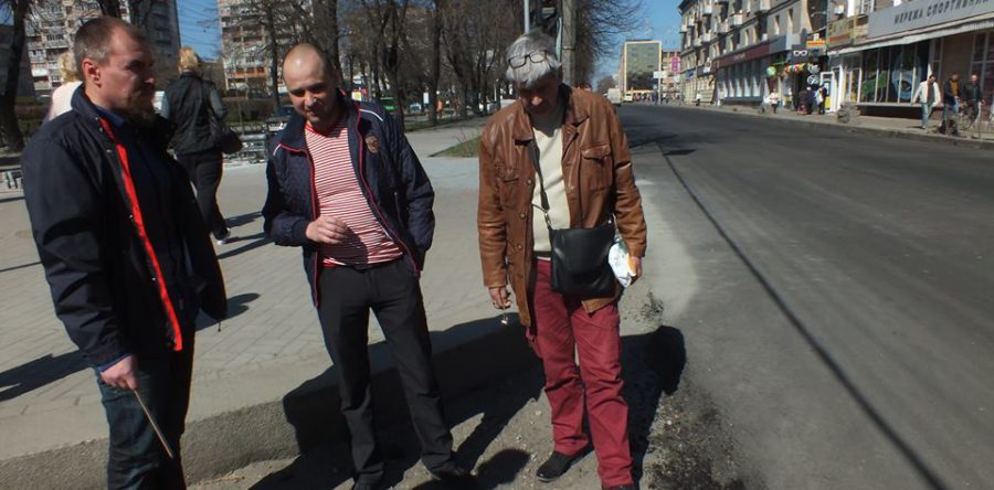 Активісти виявили брак у виконаних роботах на дорозі по бульвару Шевченка