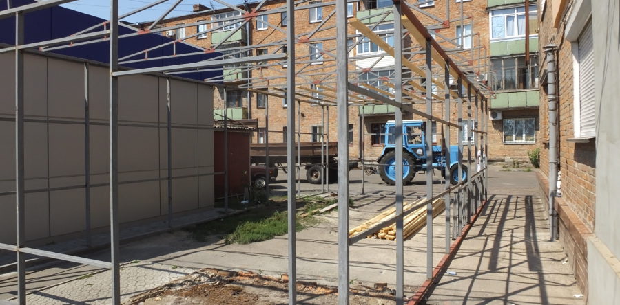 Анатолій Бондаренко безпосередньо вяв участь у демонтажу незаконного МАФу на вул.Чорновола
