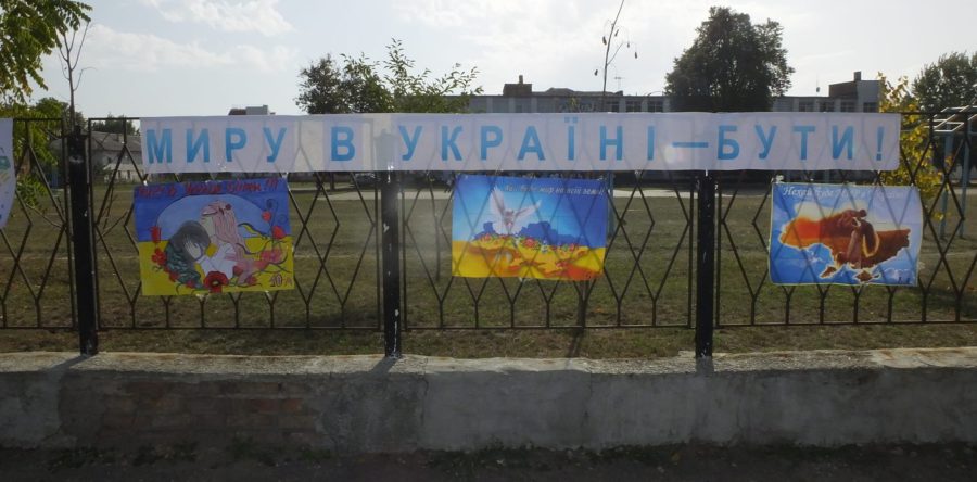 Черкаські школярі розпитували перехожих про мир