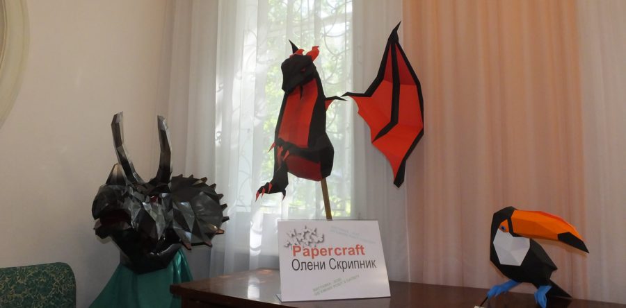 Papercraft Олени Скрипник: черкаська захисниця тварин створила паперовий зоопарк