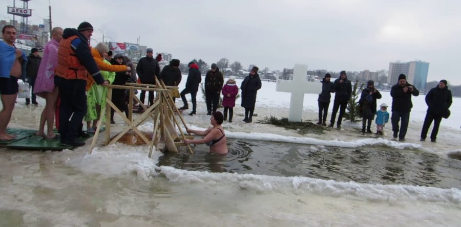 Рятувальники закликають для участі у церемонії освячення води 19 січня обирати лише офіційно визначені місця