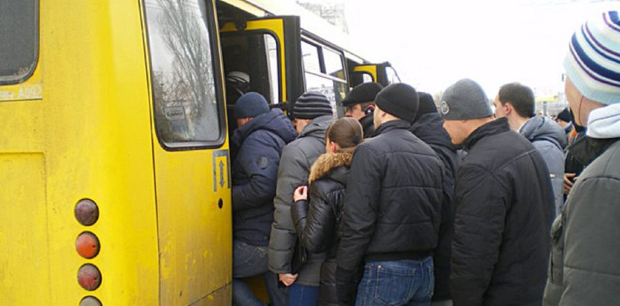 Черкаські перевізники зумовили у місті транспортний колапс