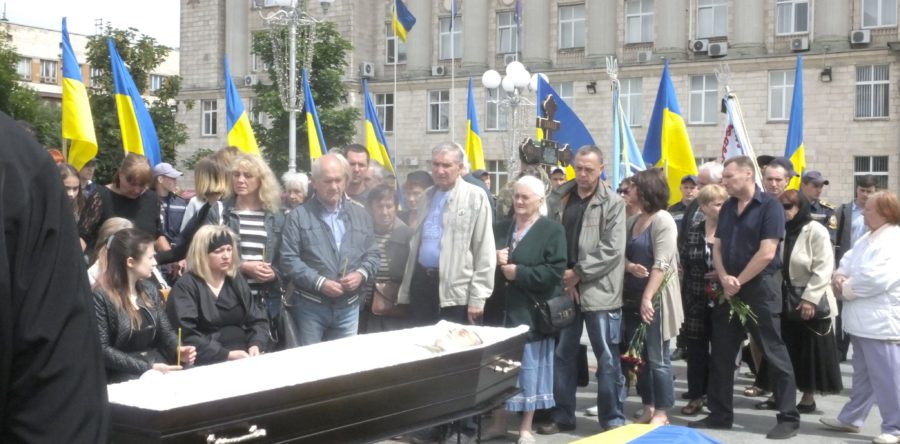 У Черкасах попрощалися із воїном АТО Геннадієм Нємцовим