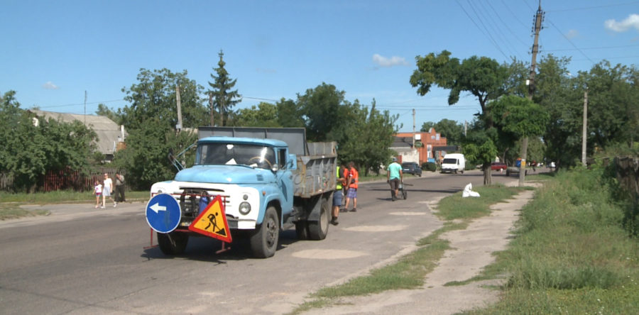 У Смілі почали ремонтувати дороги