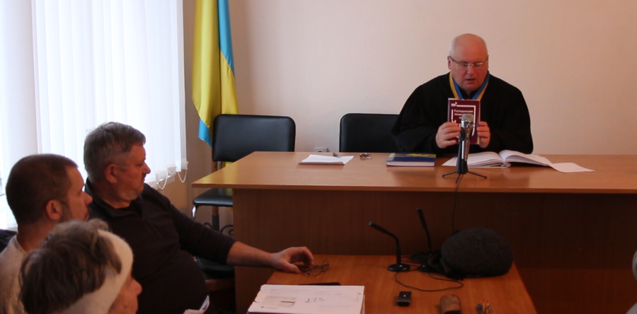 Активісти Нацкорпусу допомагають черкасцям відстоювати свої права в судах