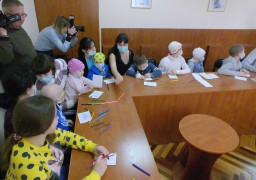 Черкаських онкохворих дітей навчили робити мультики