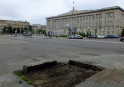 З бул. Шевченка демонтували біг-борд