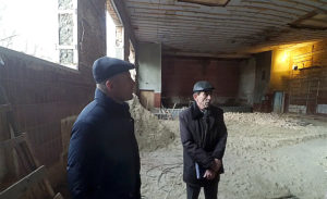 Бондаренко перевірив хід реконструкції кінотеатру "Мир"