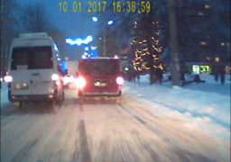 Відлига рятує вулиці Черкас від снігу: ситуація на автошляхах міста покращилася