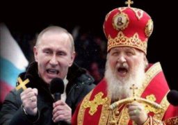 Як московський патріархат Кремлю воювати з Україною допомогає