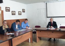 Анатолій Бондаренко запропонував скоротити кількість членів виконкому і заступників мера