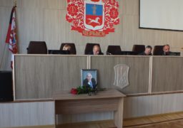 На позачерговій сесії депутати Черкаської міськради звернулися до Президента України