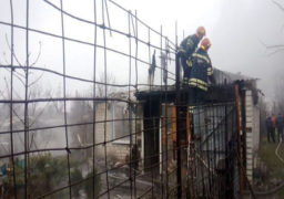 Різдвяного ранку у Черкасах рятувальники ліквідували пожежу дачного будинку