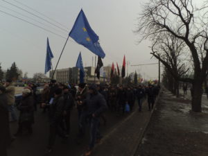 В Черкасах тисячі громадян брали участь в масовій акції під гаслами за відставку П.Порошенка
