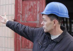 “Черкасиобленерго” проводить перевірку електромереж перед виборами Президента України