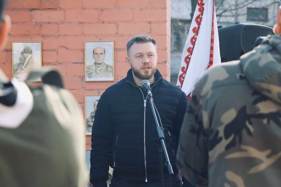 Дмитро Кухарчук, національний корпус