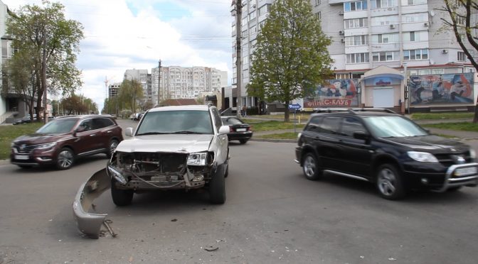 Через недотримання правил дорожнього руху у Черкасах сталася ДТП