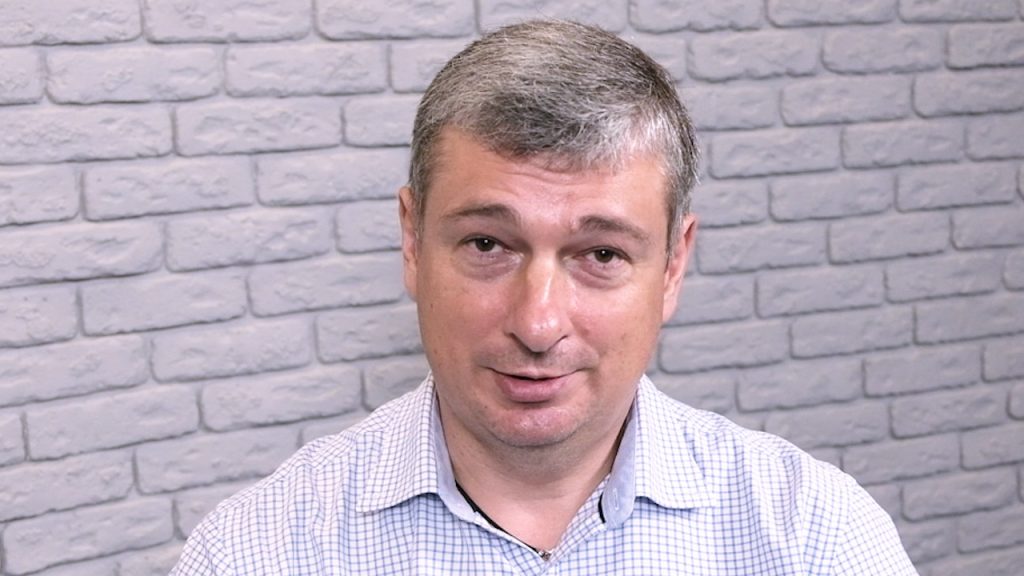 владислав пустовар,