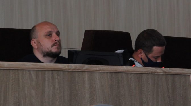 Секретар Черкаської міської ради закрив засідання після того, як депутати не змогли сформувати порядку денного.