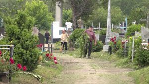Поминальні дні відбудуться на всіх кладовищах Сміли одночасно