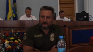 Учасники АТО виступили на сесії Черкаської обласної ради з проханням вплинути на земельне питання, бо замість них першочергово землю отримують наближені до влади люди.