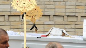 Митрополита Черкаського і Канівського Софронія поховали 24 червня у Черкасах поблизу Свято-Михайлівського собору, на території Соборного скверу, Антена, Черкаси, телеканал,
