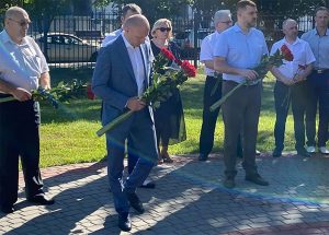 Анатолій Бондаренко напередодні Дня Конституції вшанував пам'ять Михайла Сироти