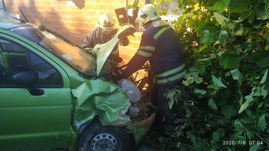 повідомлення про дорожньо-транспортну пригоду за участі автомобіля Daweo matiz, що трапилася в селі Благодатне