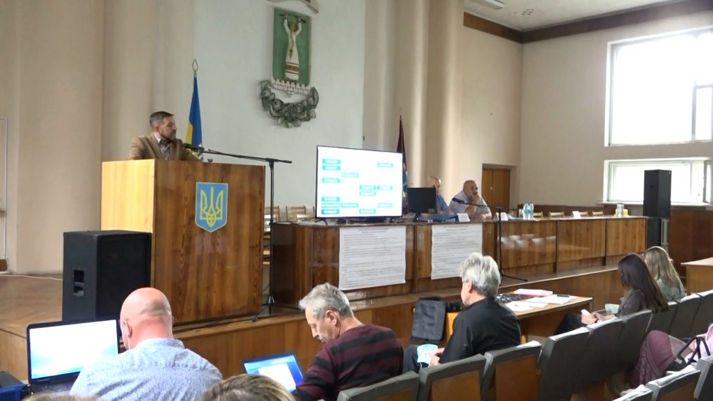 8 липня спроба завершити 122-у сесію Смілянської міськради вкотре була безуспішною.