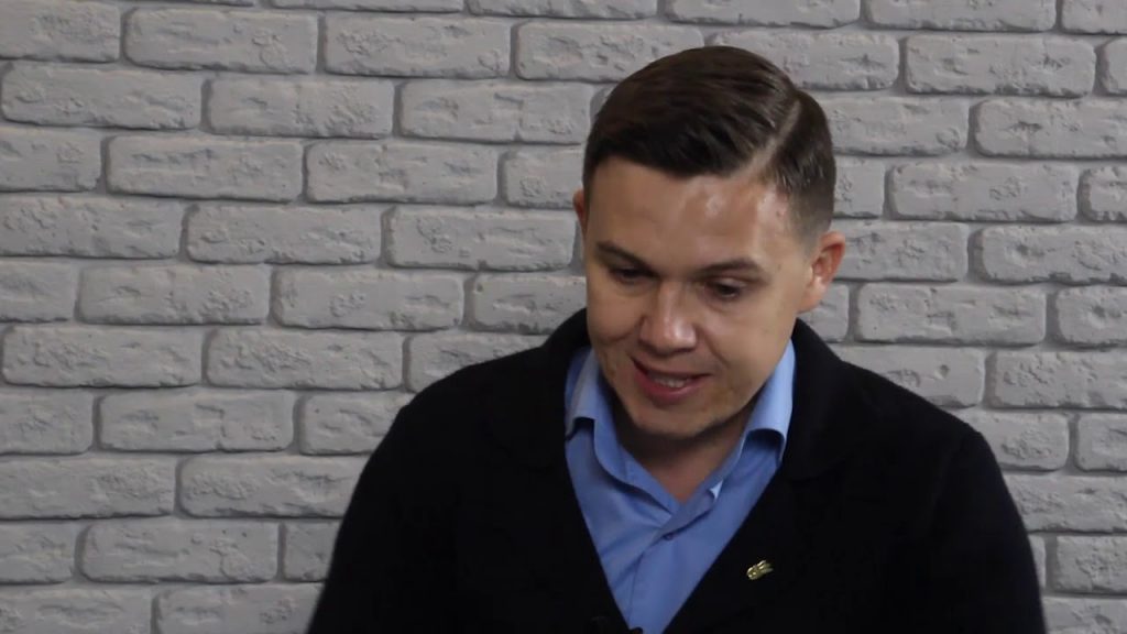 Міський голова Черкас Анатолій Бондаренко повідомив на своїй сторінці у фейсбук про те, що зник заступник міського голови Юрій Ботнар.