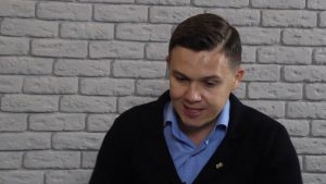 Міський голова Черкас Анатолій Бондаренко повідомив на своїй сторінці у фейсбук про те, що зник заступник міського голови Юрій Ботнар.