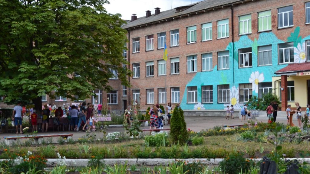 Яскраве свято творчості організували 1 серпня на подвір’ї Смілянської мистецької школи-інтернату