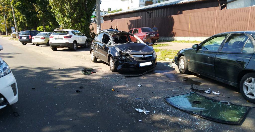 У Черкасах перекинувся автомобіль