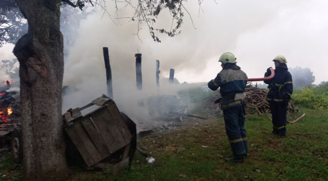 Через розряд блискавки на Черкащині виникли дві пожежі