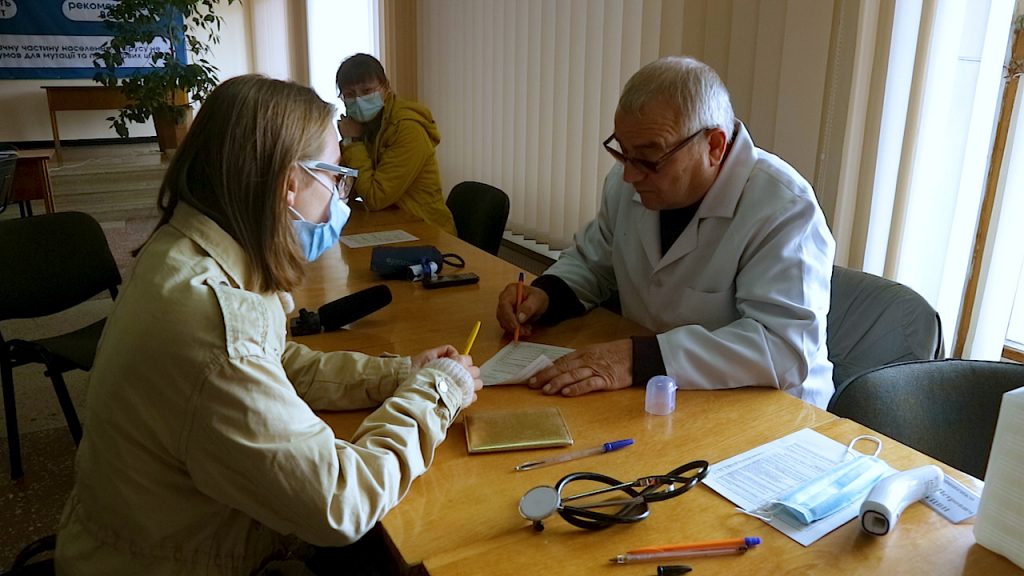 продовжили час роботи центрів вакцинації