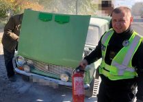 ВАЗ 2101 загорівся під час руху