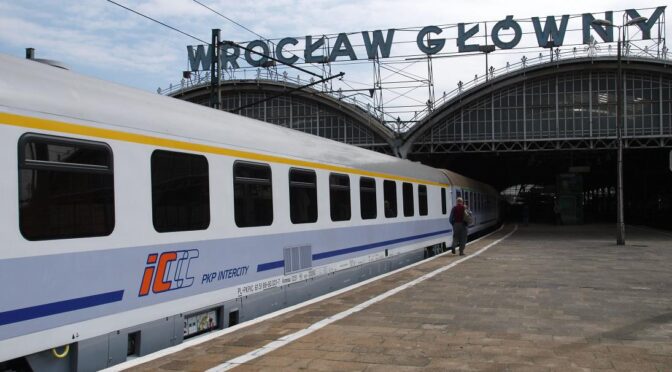 З 1 липня Польща скасовує безкоштовний проїзд польськими поїздами для українців