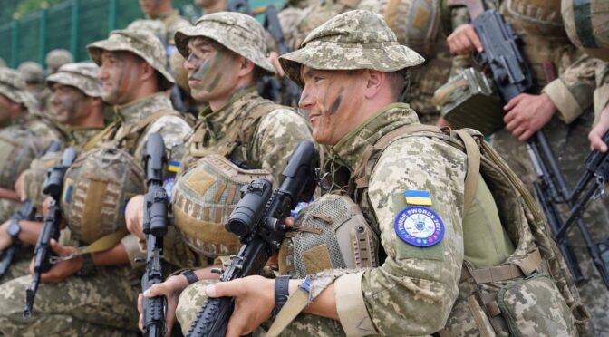 Понад мільйон українців у формі забезпечують оборону країни — Резніков