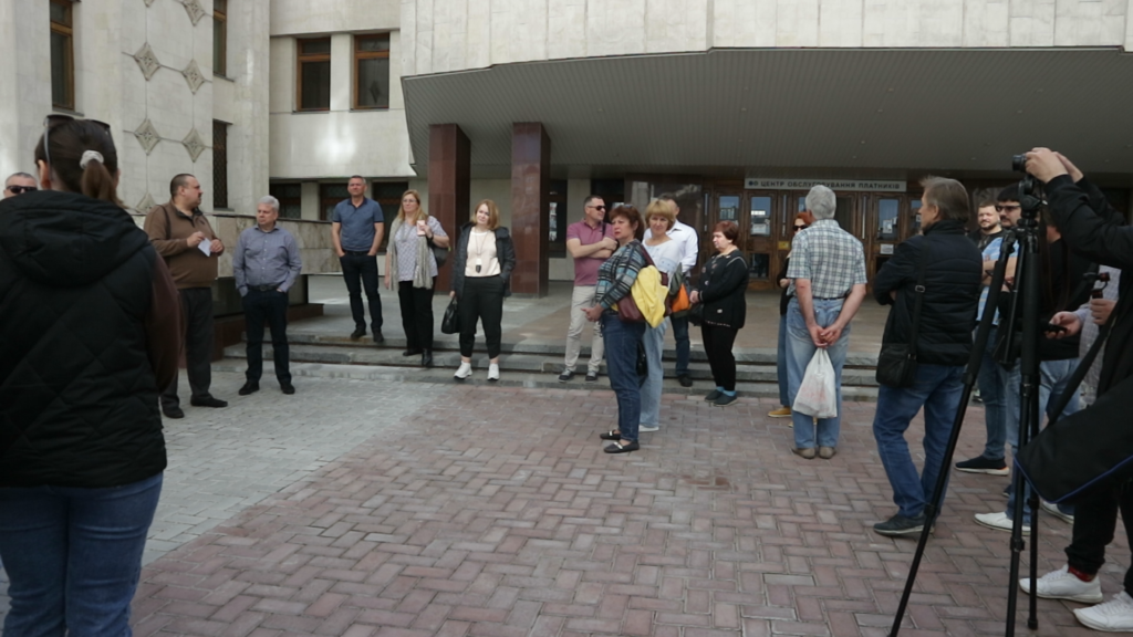 Підприємці протестують під стінами податкової в Черкасах
